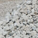 Tata Steel moet vervuilde grond bij Mergelkade in Velsen-Noord saneren