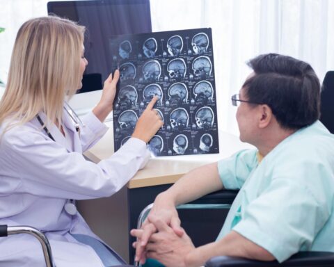 Tekort aan neurologen legt druk op Nederlandse ziekenhuizen door toenemende vraag naar zorg