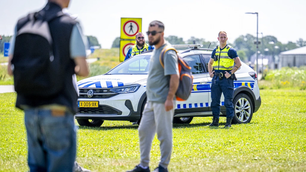 Veiligheidsrisico rond aanmeldcentrum Ter Apel, Rode Kruis hervat dagopvang voor asielzoekers