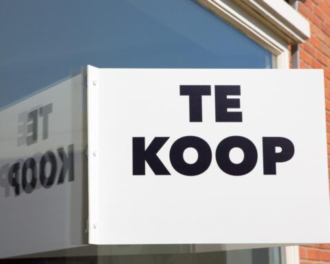 Verkopen van nieuwbouwwoningen in Nederland dalen met 19% door afkoeling van de markt