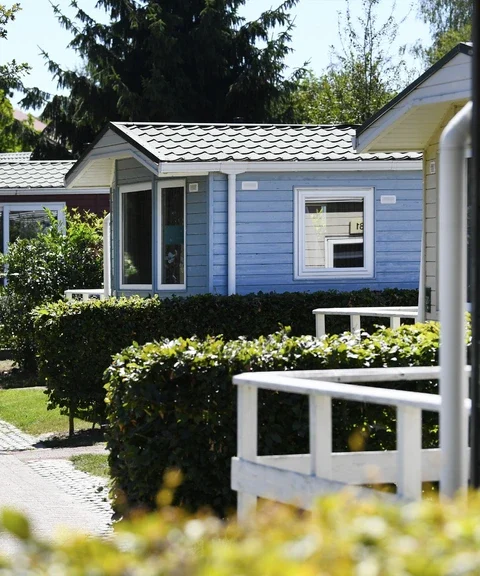 Wonen in vakantiehuisjes geschrapt, permanente bewoners blijven met uitzonderingen