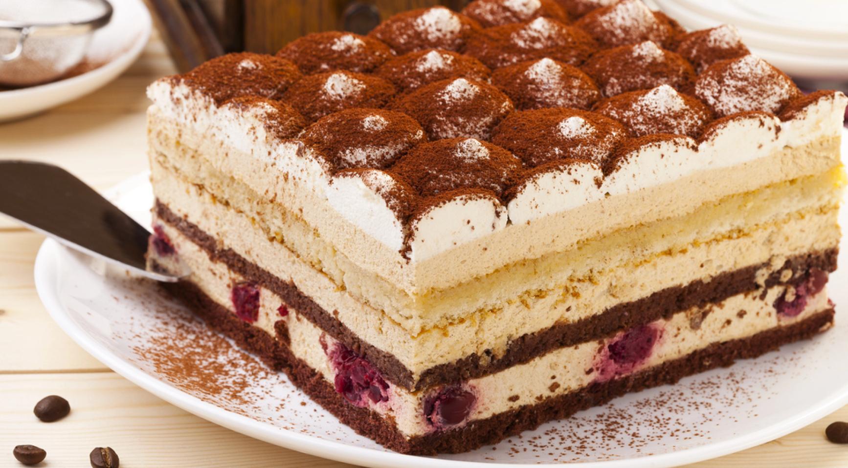 300 meter lange tiramisu in Santpoort mist wereldrecord net