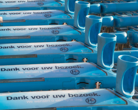 Albert Heijn koopt winkelpand in Lekkerkerk na vertrek Coop