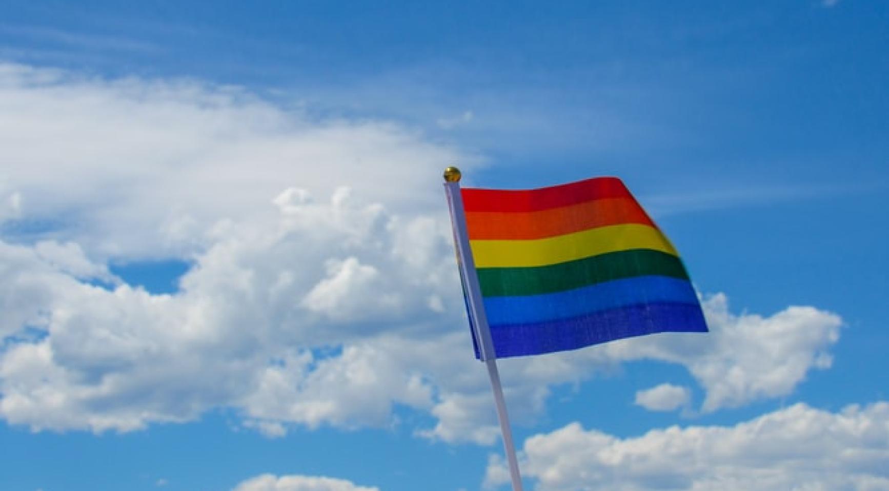 Amsterdam beëindigt concept voor centraal LGBTQIA+ ontmoetingspunt na 8 jaar planning