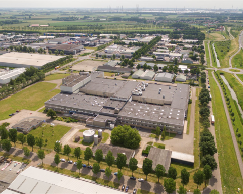 AVV vastgoed begint sloop van Vitrite-gebouwen in Middelburg na jarenlang leegstand