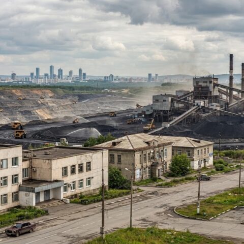 Russische oorlogsuitgaven drukken reële inkomsten van 65 regio’s onder niveau van 2021
