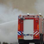 Brandweerman aangereden door brandweerwagen tijdens blussen van natuurbrand in Oudorp