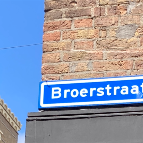 Broerstraat in Nijmegen: van iconische schoenenwinkel naar moderne winkelroute