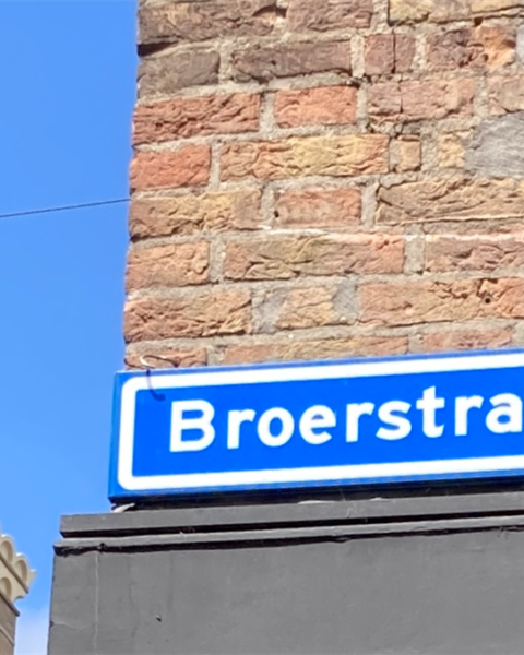 Broerstraat in Nijmegen: van iconische schoenenwinkel naar moderne winkelroute