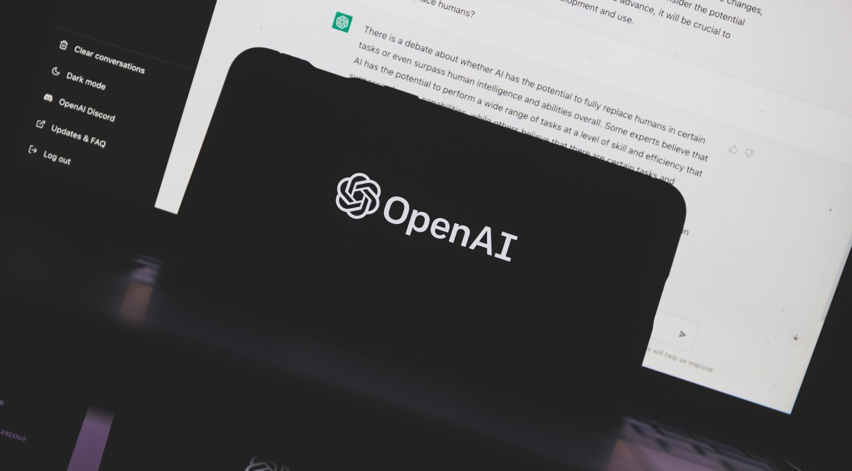 ChatGPT-reclames volgende week in Nederland terwijl OpenAI zijn activiteiten in Europa uitbreidt