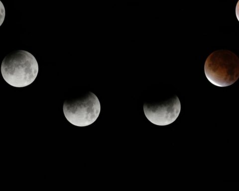De deelzonsverduistering zal volgende vrijdag 93% van de maan verduisteren in Nederland