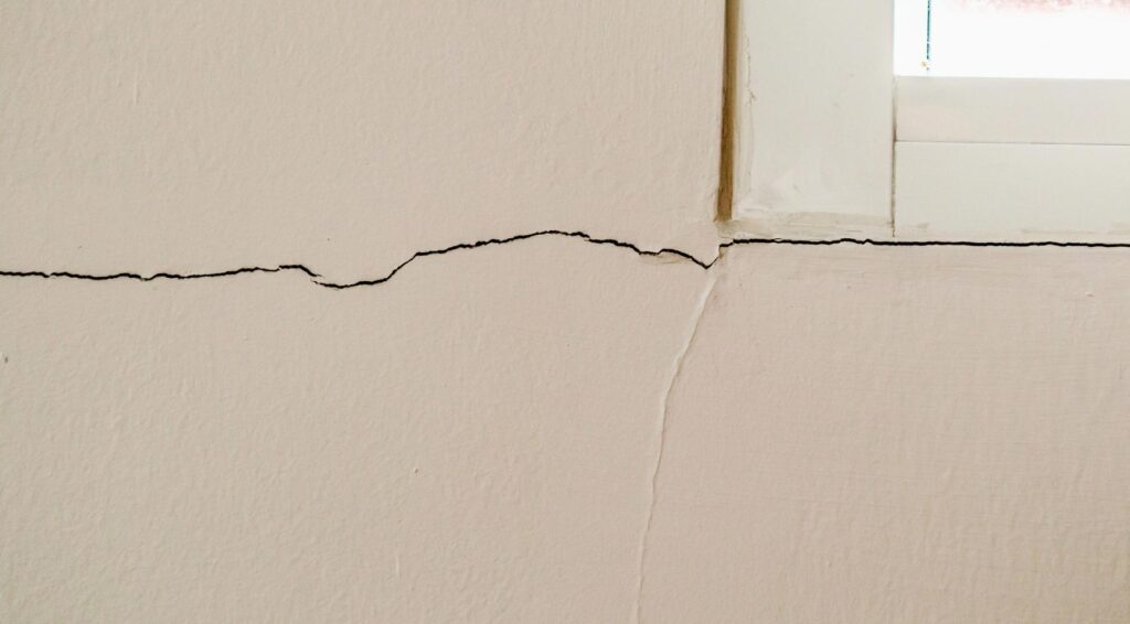 Droogte veroorzaakt toenemende problemen met funderingen van Nederlandse woningen; meldingen dit jaar verdubbeld
