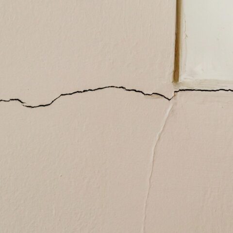 Droogte veroorzaakt toenemende problemen met funderingen van Nederlandse woningen; meldingen dit jaar verdubbeld