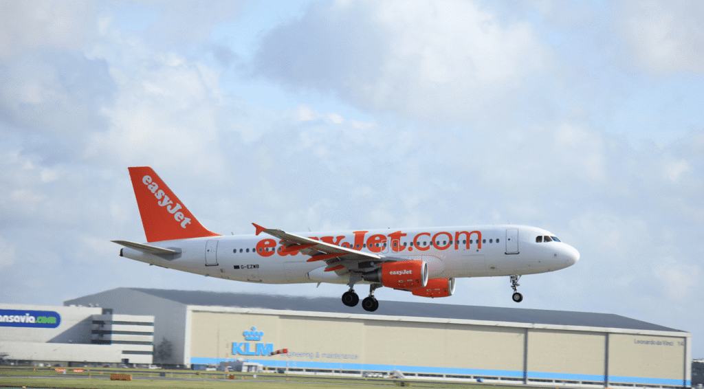 easyJet overweegt code-share overeenkomst met Air France-KLM in Amsterdam, Parijs