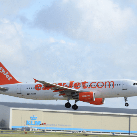 easyJet overweegt code-share overeenkomst met Air France-KLM in Amsterdam, Parijs