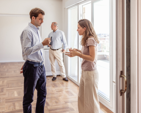 Eigen Huis roept op tot wettelijke regels voor eerlijker woningverkoopprocessen