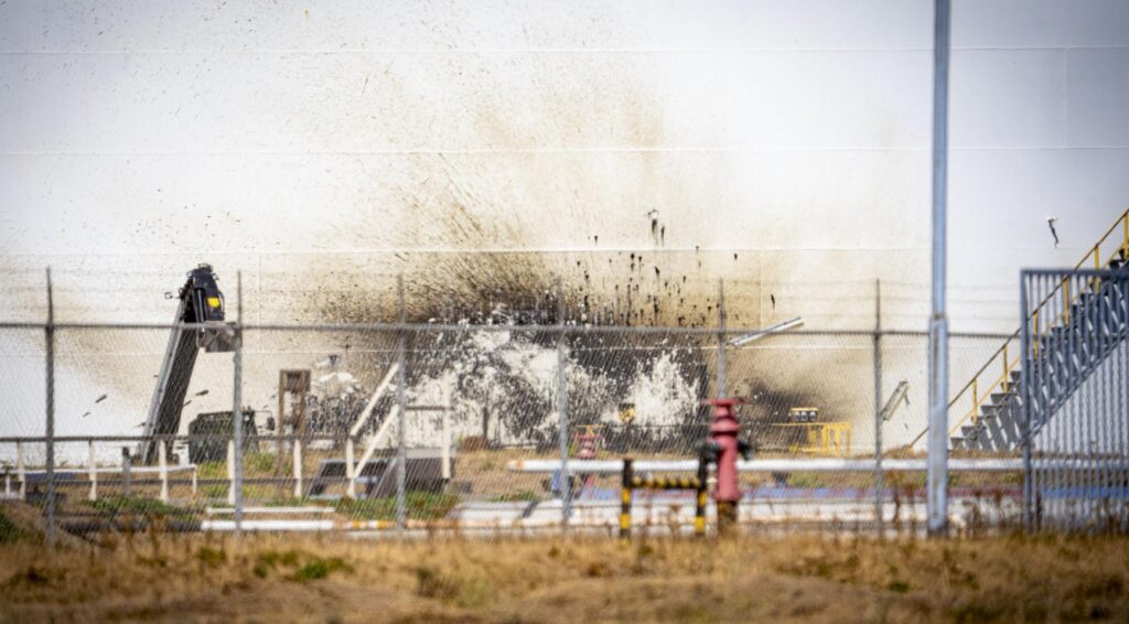 Explosie in Rotterdamse haven leidt tot 1 dode en vele gewonden