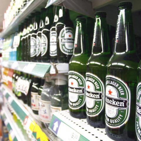 Heineken meldt hogere omzet en winst ondanks banenverlies
