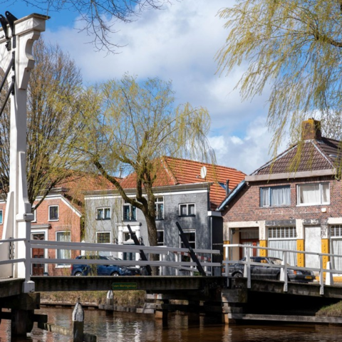 Huizenprijzen dalen in zes gemeenten, grootste daling in Noord-Beveland