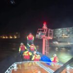 Hulpverleners redden twee personen van verlichtingsplatform na mislukte fotoshoot in Vlissingen