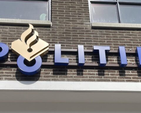 Inbraak bij politiepost in Den Haag gericht op in beslag genomen illegale sigaretten