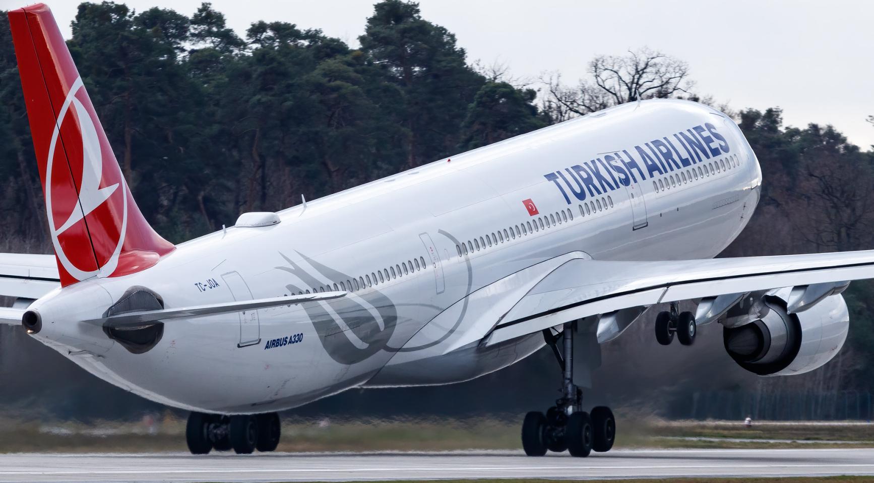 Luchtvaartmaatschappijen dreigen boetes te krijgen voor het gebruik van te lawaaierige vliegtuigen op Schiphol 's nachts