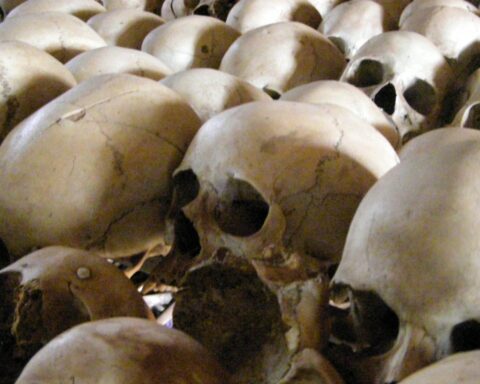 Man die verantwoordelijk was voor genocide in Rwanda, krijgt levenslange gevangenisstraf