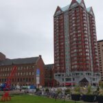 Man dood aangetroffen in woning in het centrum van Rotterdam; politie vermoedt misdrijf