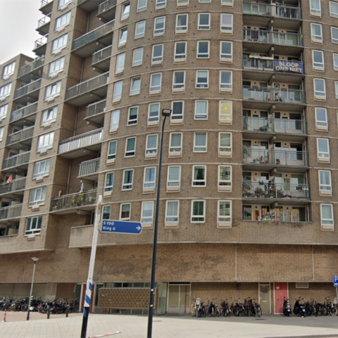 Ministerie onthult geen details over verkoop Pompenburgflat in Rotterdam