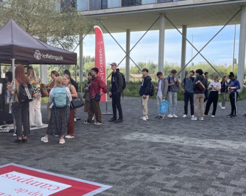 Nederland populair onder internationale studenten vanwege Engelse cursussen en betaalbare collegegelden