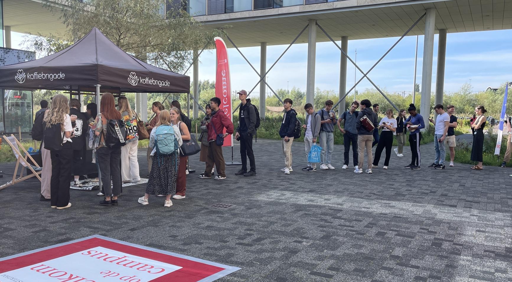 Nederland populair onder internationale studenten vanwege Engelse cursussen en betaalbare collegegelden