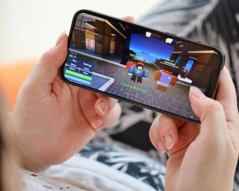 Nederlandse kinderen krijgen gemiddeld op 10-jarige leeftijd hun eerste smartphone