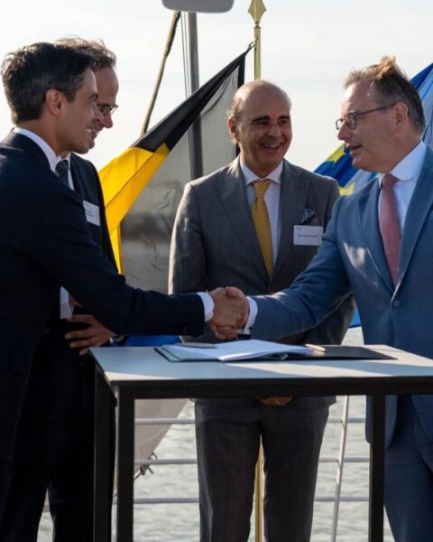 Nederlandse premier pleit voor nauwere Nederlandse-Belgische energie samenwerking bij opening Antwerpse hoogspanningsstation