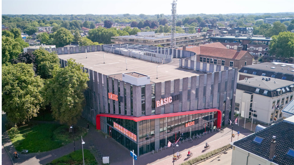Nieuwe bestemming voor voormalige Mediamarkt in Doetinchem met Sport City en woningbouw