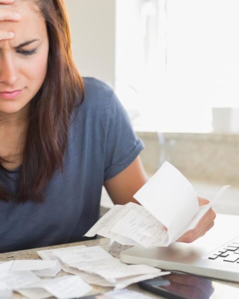 Nieuwe vaste energiecontracten bijna €600 duurder per jaar dan in februari
