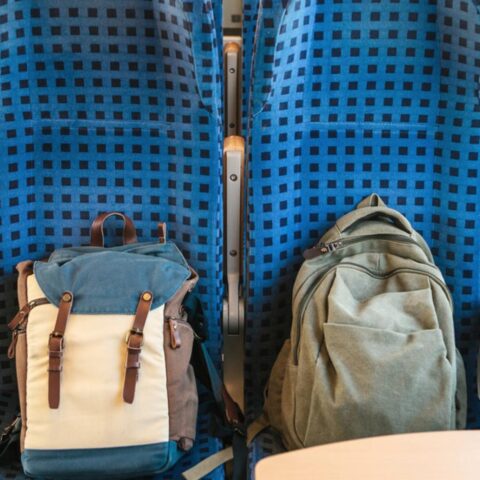 NS verbiedt vanaf 4 september tassen op stoelen en stopt met betalen voor compensatie bij stakingen