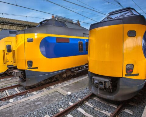 NS weigert verzoeken om Spaanse treinmaker CAF te schrappen vanwege betrokkenheid bij de Westelijke Jordaanoever