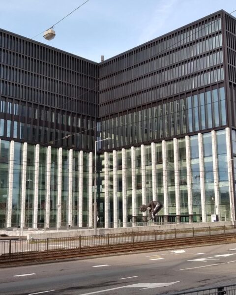 Openbaar aanklagers beschuldigen verdachten van ontvoering en vernedering in crypto-investering geschil