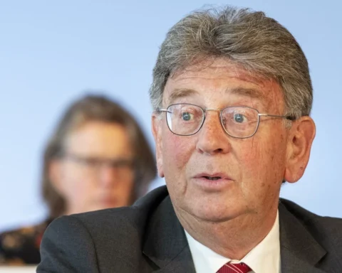 Oud-burgemeester van Groningen en ex-fractievoorzitter PvdA Jacques Wallage overleden