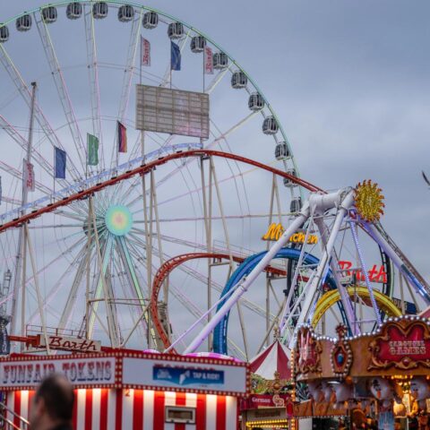Politie en gemeente veroordelen inmenging van extreemrechtse groep bij Syrische tieners op kermis in Den Bosch