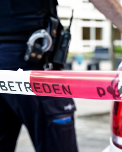 Politie vindt 586 kilogram drugs in huis in Den Haag; 9 mannen aangehouden