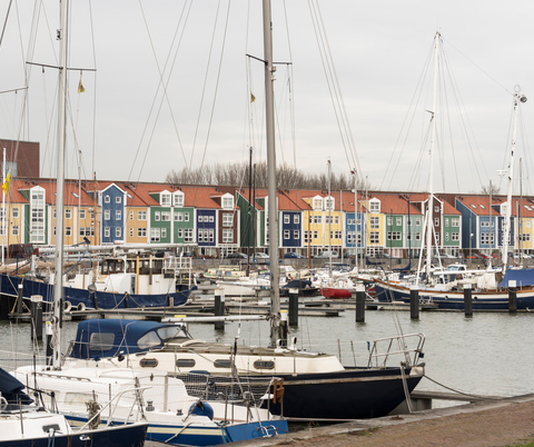 Rechter dwingt levering grond voor woningbouw in Hellevoetsluis na 22 jaar vertraging