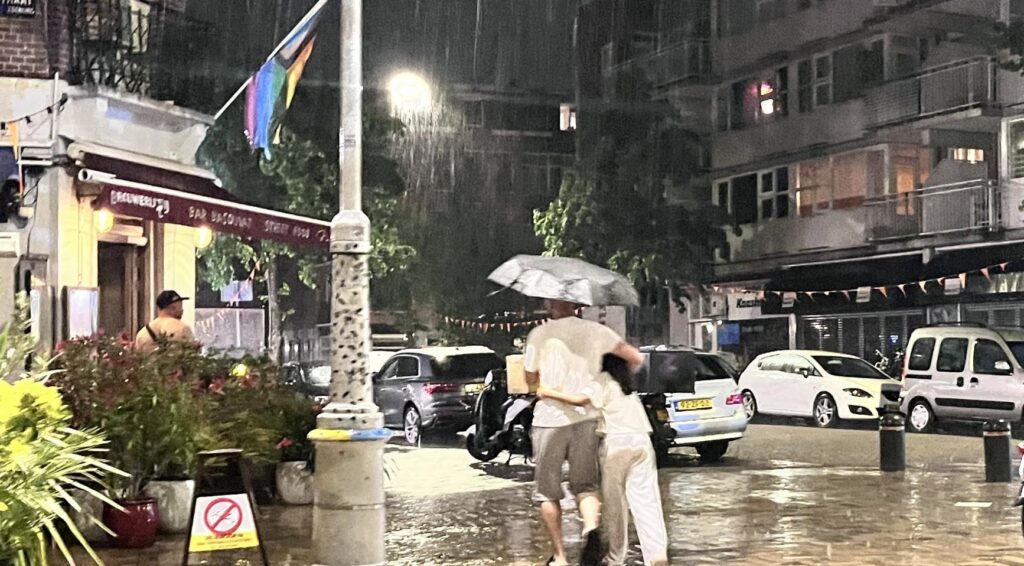 Regionale hittegolf eindigt maandag met terugkeer van regen, maar droogte blijft aanhouden