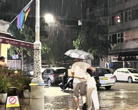 Regionale hittegolf eindigt maandag met terugkeer van regen, maar droogte blijft aanhouden