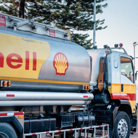 Shell overweegt verkoop van Amerikaanse chemiedivisie voor $8 miljard terwijl het zich richt op olie en gas