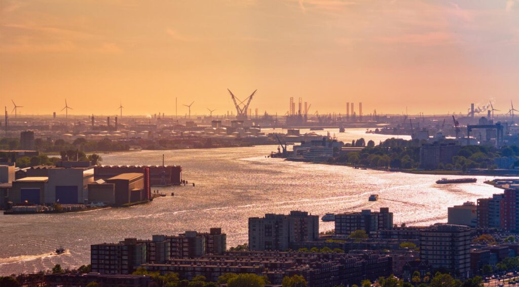 Staking van havenarbeiders kan reputatie van de haven van Rotterdam schaden bij grote bedrijven