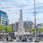 Twee mannen aangehouden na graffiti op Nationaal Monument op Dam Square