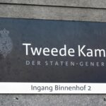 Tweede Kamer vraagt om stopzetting van uitzendingen van Ongehoord Nederland na lof voor Hitler