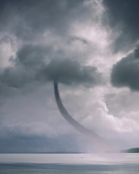 Video: Waterspouts en trechterwolken kunnen frequenter worden door opwarming van de Noordzee