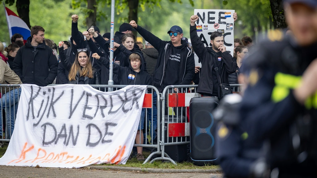 Vijftien gemeenten onder toezicht wegens tekort aan asielplekken, totaal op 24
